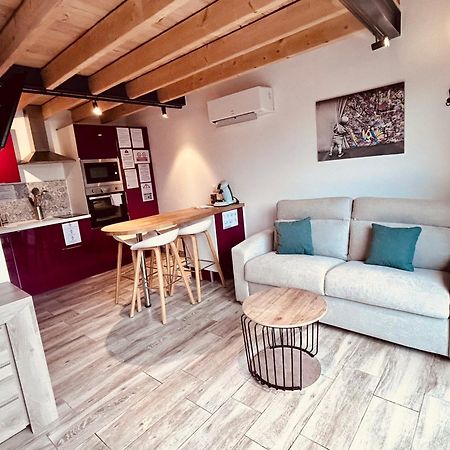 Le Clos De Tanvol - Parking Prive Gratuit- Terrasse Privee - Climatisation فيارْيا المظهر الخارجي الصورة