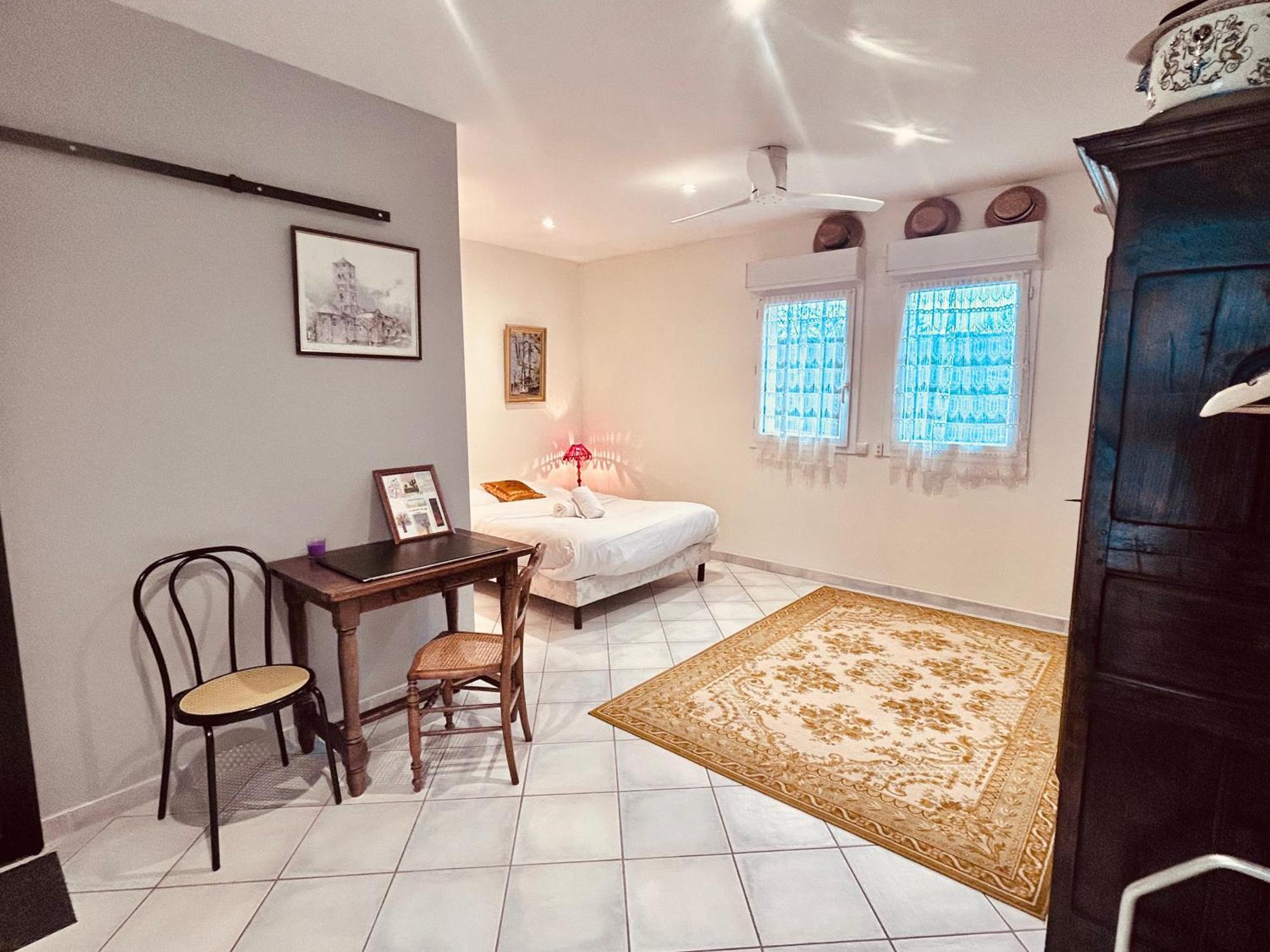 Le Clos De Tanvol - Parking Prive Gratuit- Terrasse Privee - Climatisation فيارْيا المظهر الخارجي الصورة